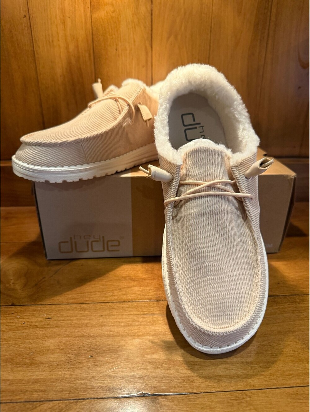 New Hey Dude Wendy Corduroy Cream Casual Slip-On Shoes Women's Size 9 US - Picture 5 of 11
